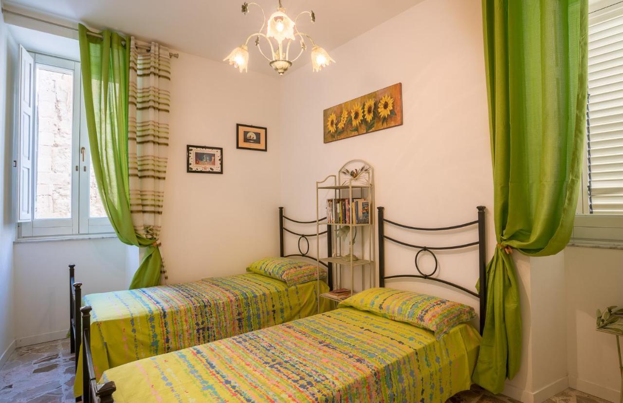 Maniace Sea View Apartment By Ortigia Apartments Syracuse Buitenkant foto