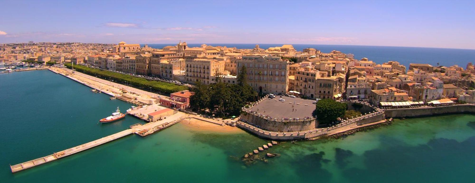 Maniace Sea View Apartment By Ortigia Apartments Syracuse Buitenkant foto